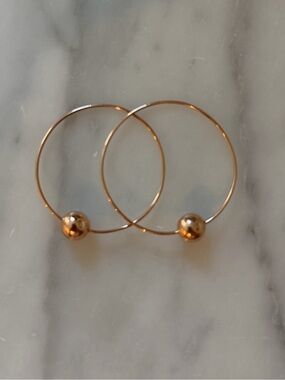 LANA hollow ball magic wire continuous hoop earrings